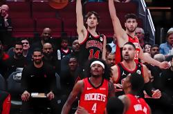 爱游戏-火箭新秀崛起，成为球队希望之星