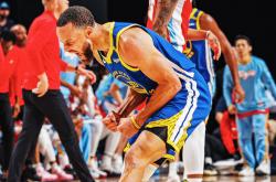 AYX体育赛事-关于加拿大男篮绝地反击勇士B队，拉塞尔制霸全场的信息