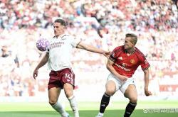 爱游戏官方-阿森纳与曼城争夺英超榜首宝座，谁能笑傲群雄的简单介绍