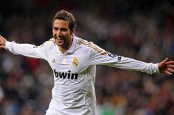 爱游戏体育-绿茵双城记，哈兰德进攻端无人可挡，佛罗伦萨斩落希腊神话