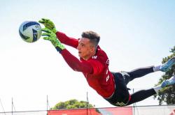 爱游戏大厅-本菲卡成功晋级，小组出线形势明朗