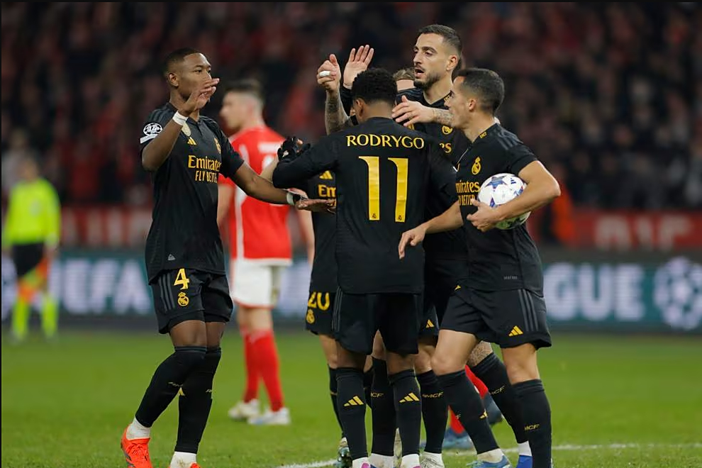 包含柏林联合主场告捷,大比分碾压对手巩固领先的词条 包含柏林联合主场告捷,大比分碾压对手巩固领先的词条