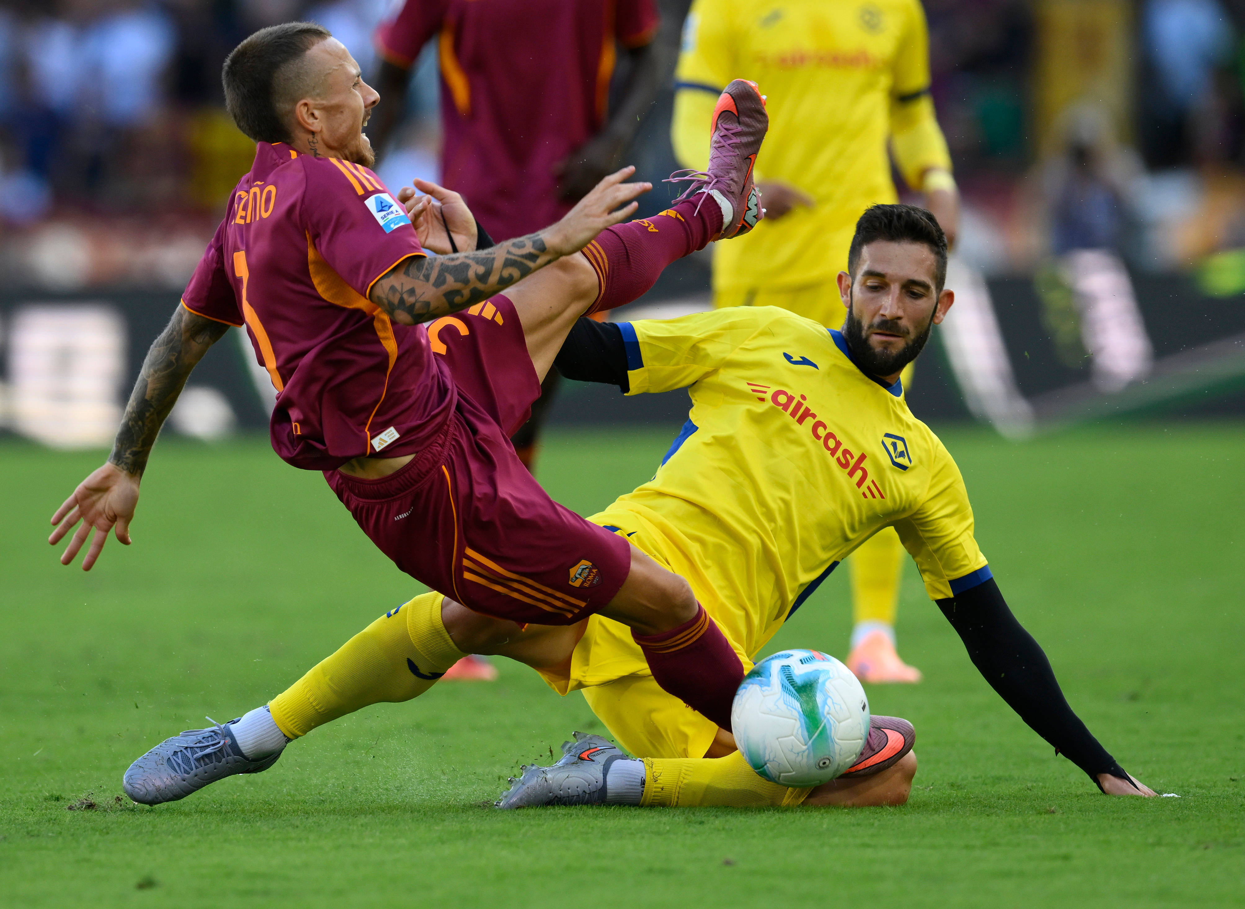 罗马队在比赛中获胜晋级