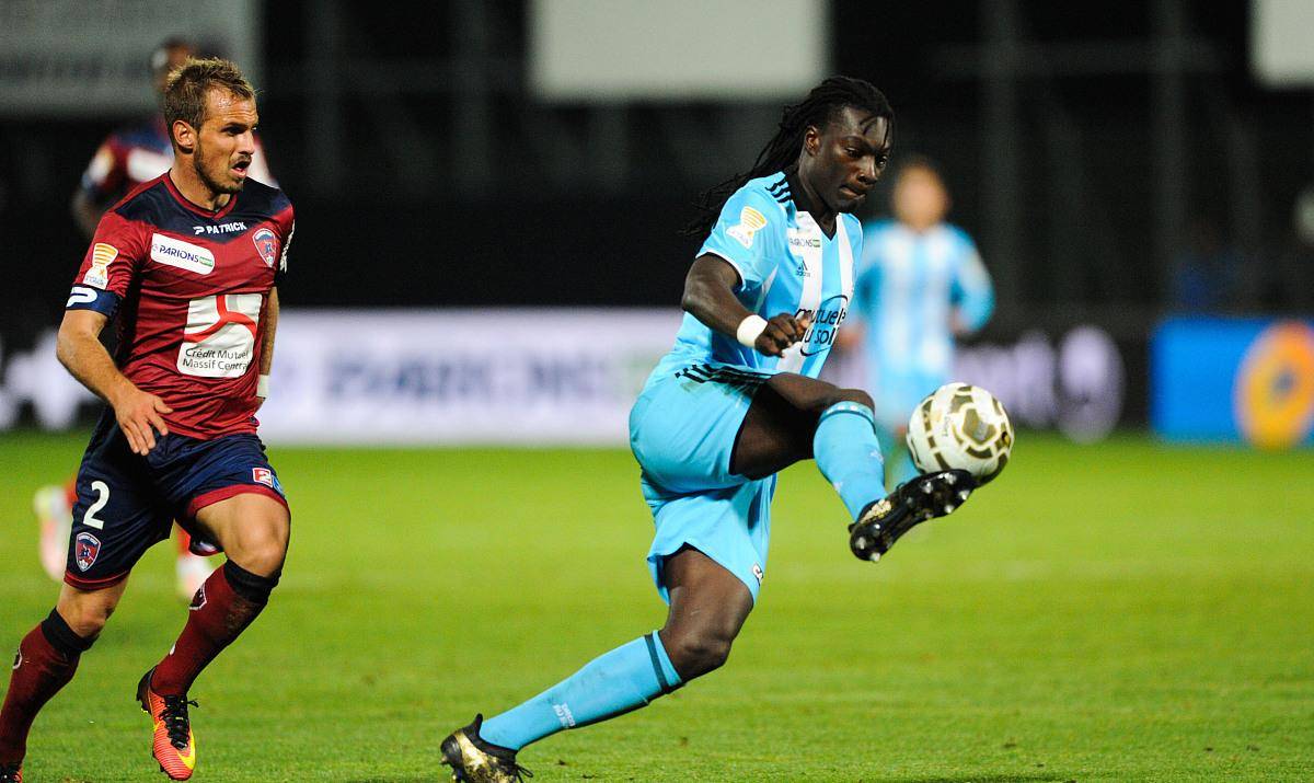 关于圣埃蒂安迎来摩斯，冠军守擂期待再战的信息