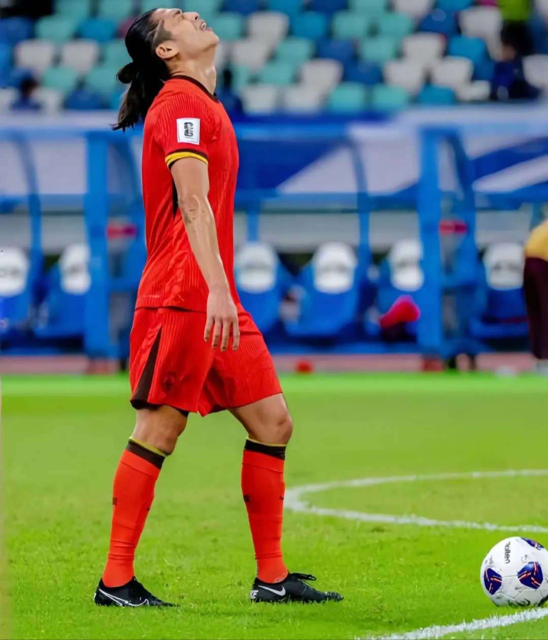 重要赛事即将打响，女子足球队备战决心坚定的简单介绍