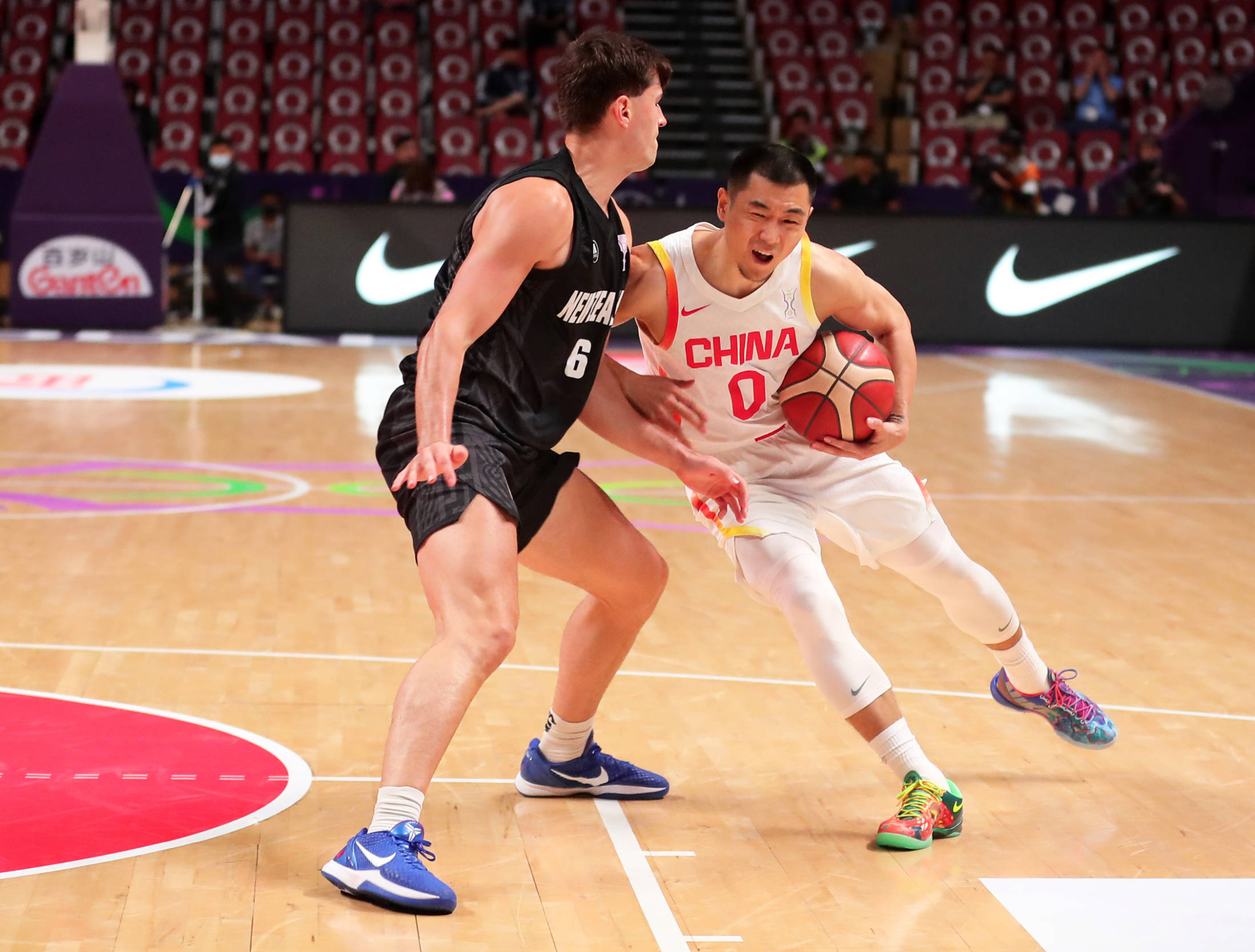 关于北京队轻取深圳队，高诗岩点燃赛场的信息