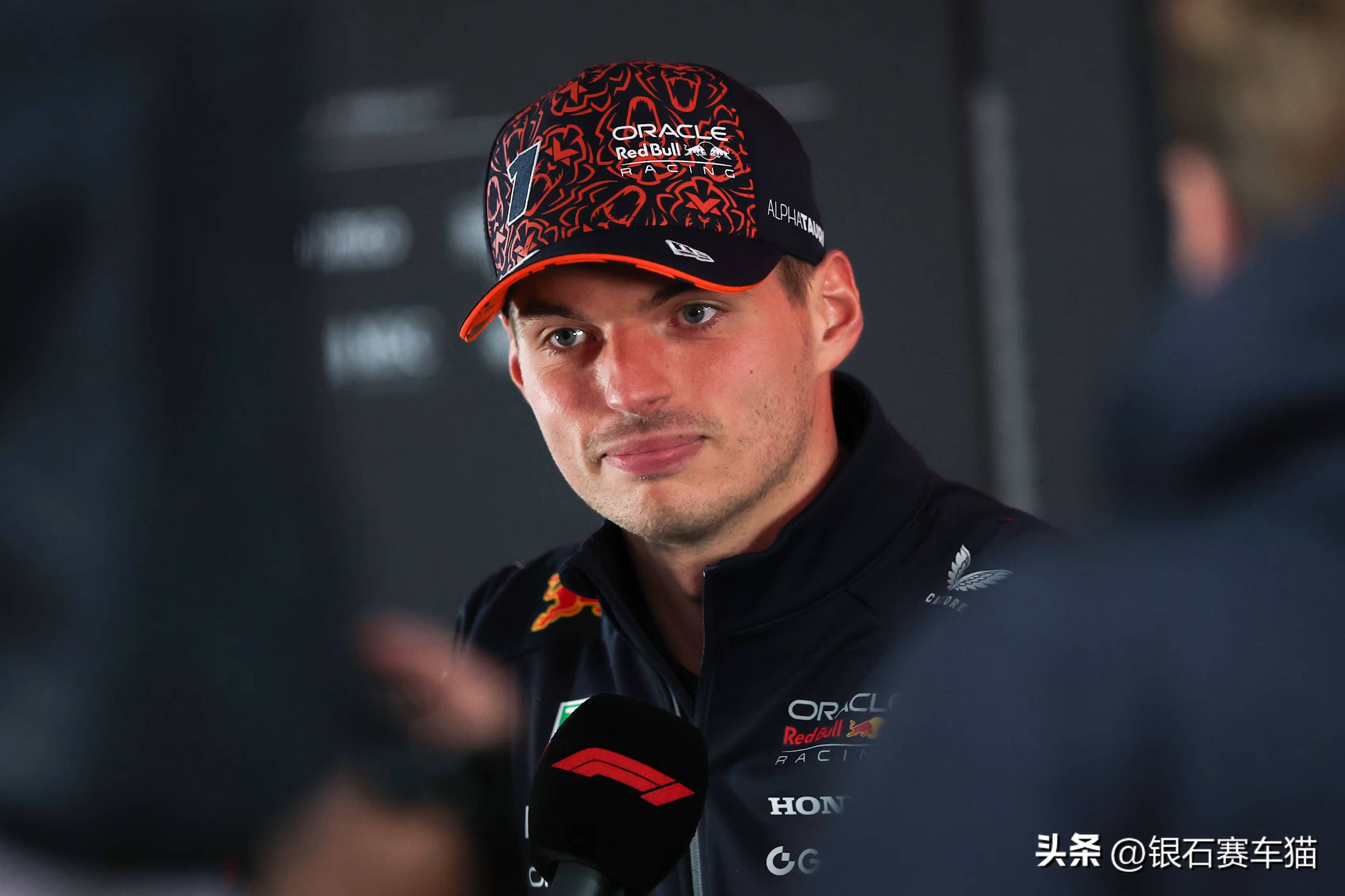 关于红牛二队险胜索伯车队，维斯塔潘刷新纪录的信息