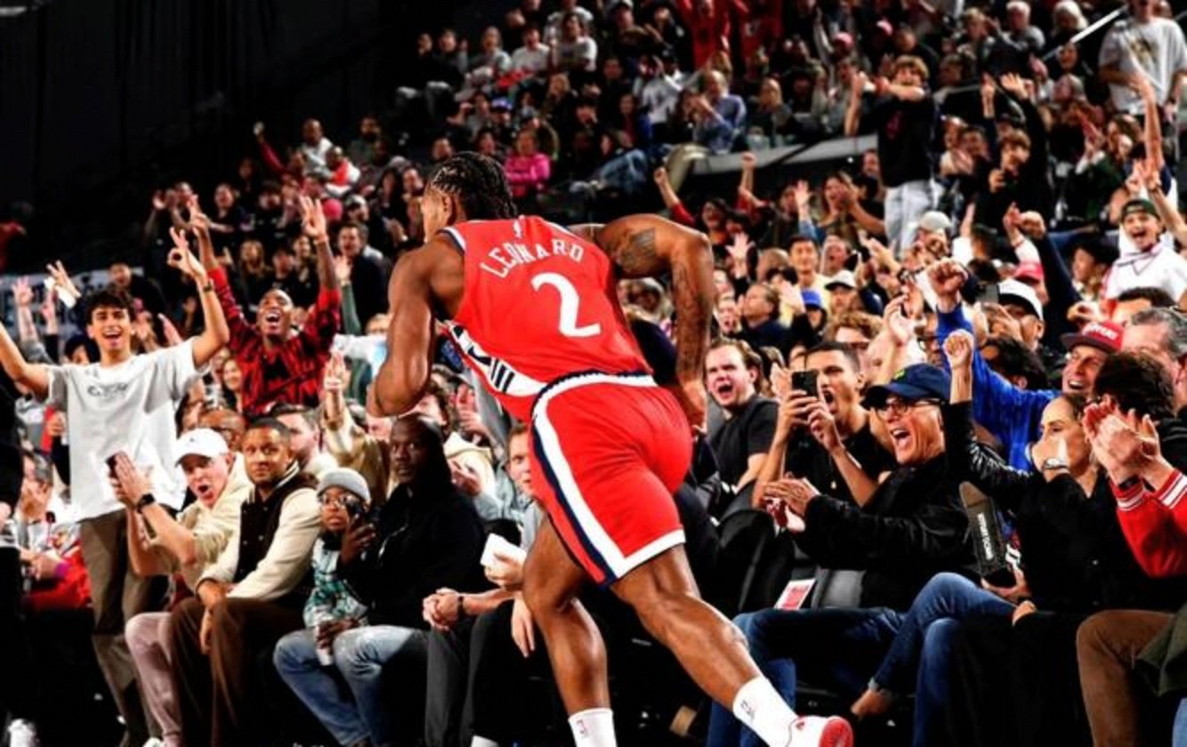 包含独行侠逆转步行者，伦纳德统治全场的词条