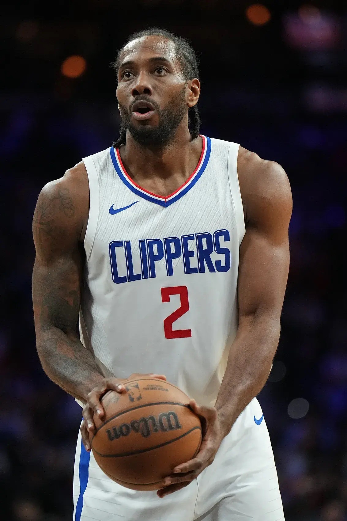 包含独行侠逆转步行者，伦纳德统治全场的词条