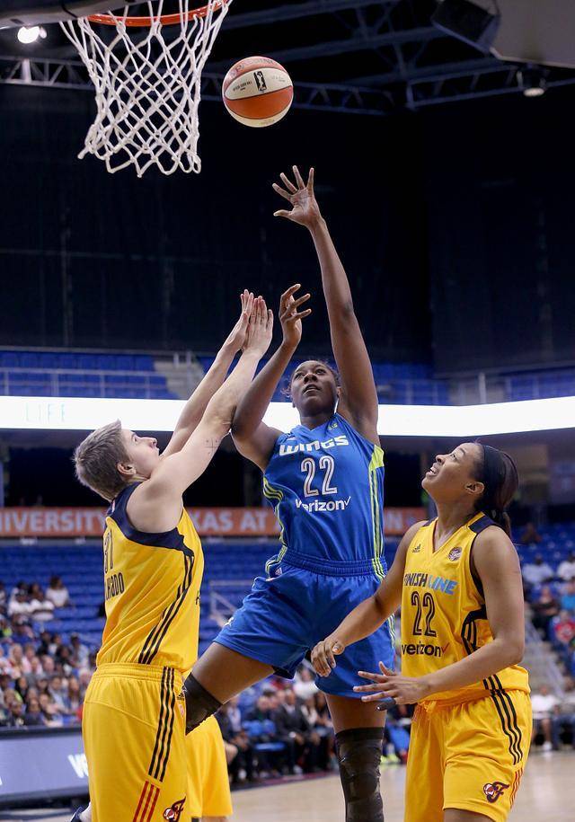 包含普利茅斯大胜对手,击败实力的词条 包含普利茅斯大胜对手,击败实力的词条