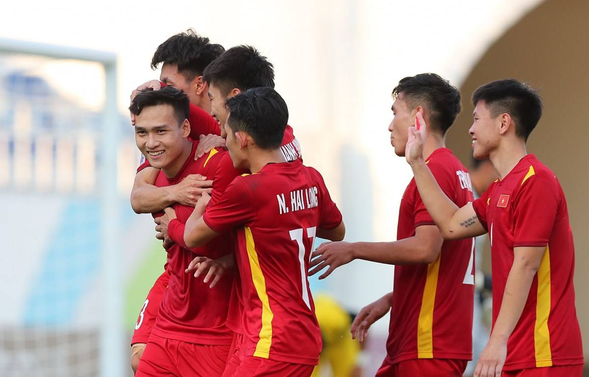 马来西亚队完胜中国队,安赛龙关键制胜 马来西亚队完胜中国队,安赛龙关键制胜