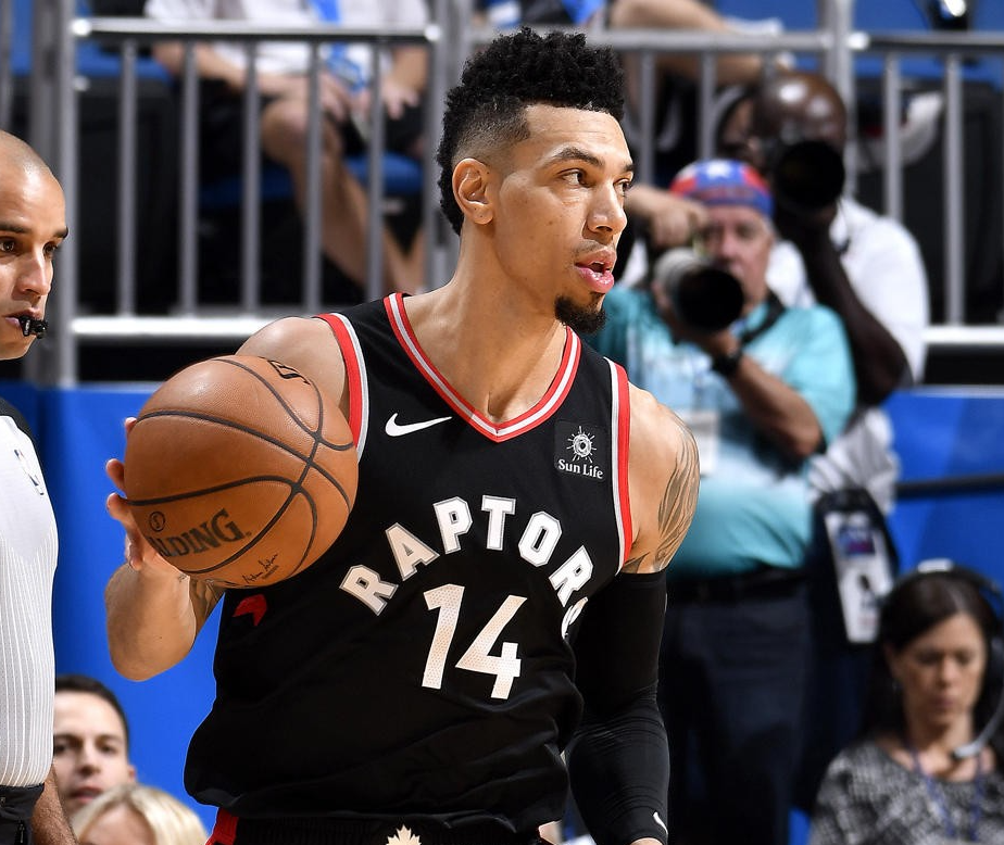 包含巴西男篮爆冷凯尔特人，丹尼·格林三分雨点燃全场的词条