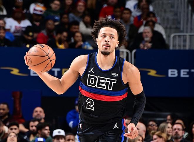 索伯车队完胜红牛二队，拉塞尔刷新纪录的简单介绍