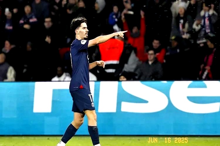 马德里球队实力碾压，稳居积分榜榜首的简单介绍