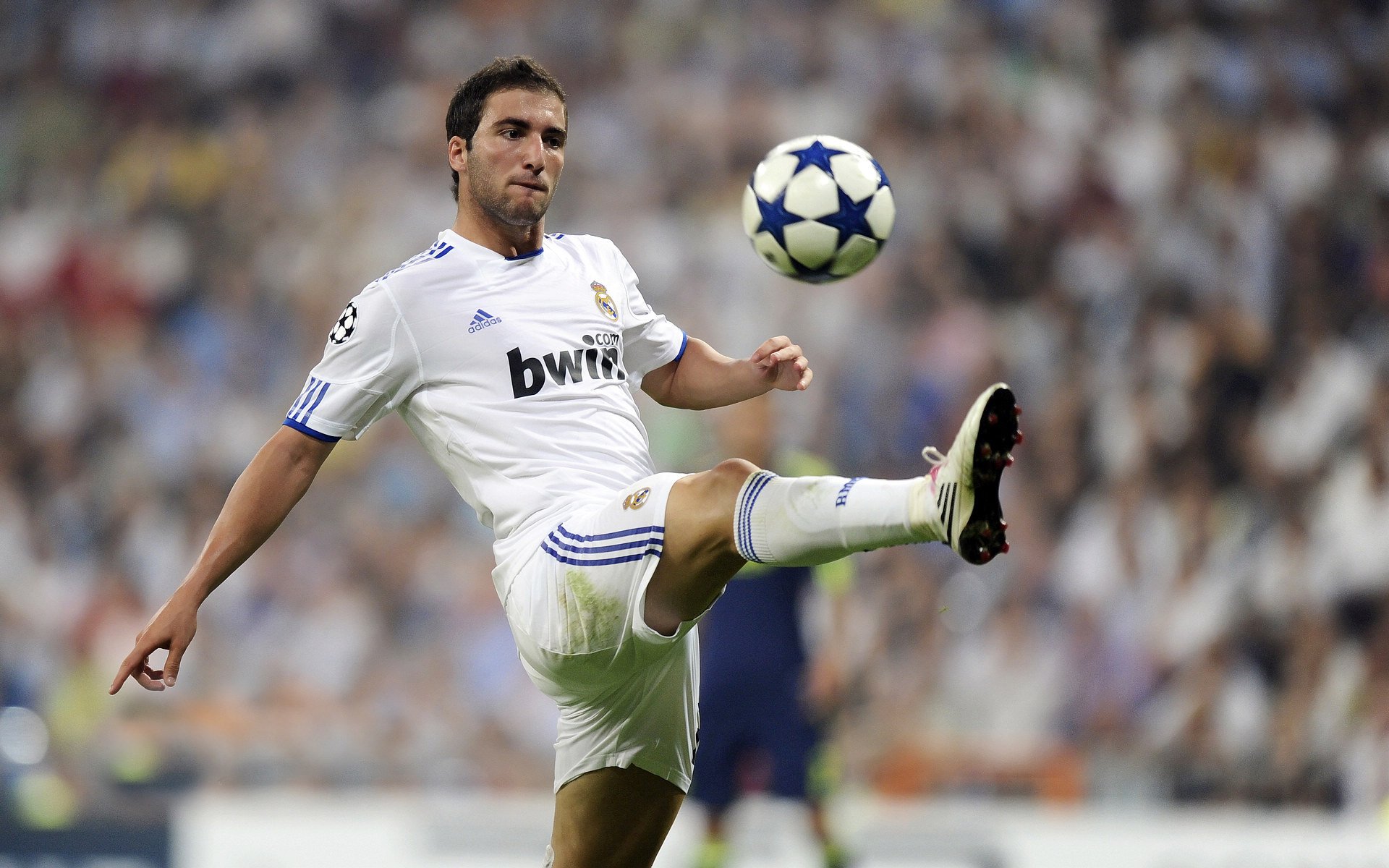 南非对阵几内亚,C罗的影子如何成为胜负手?